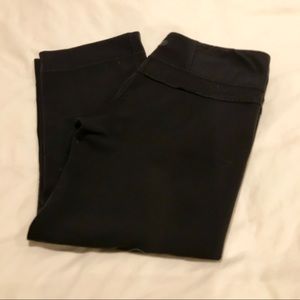 Lululemon cropped yoga pants